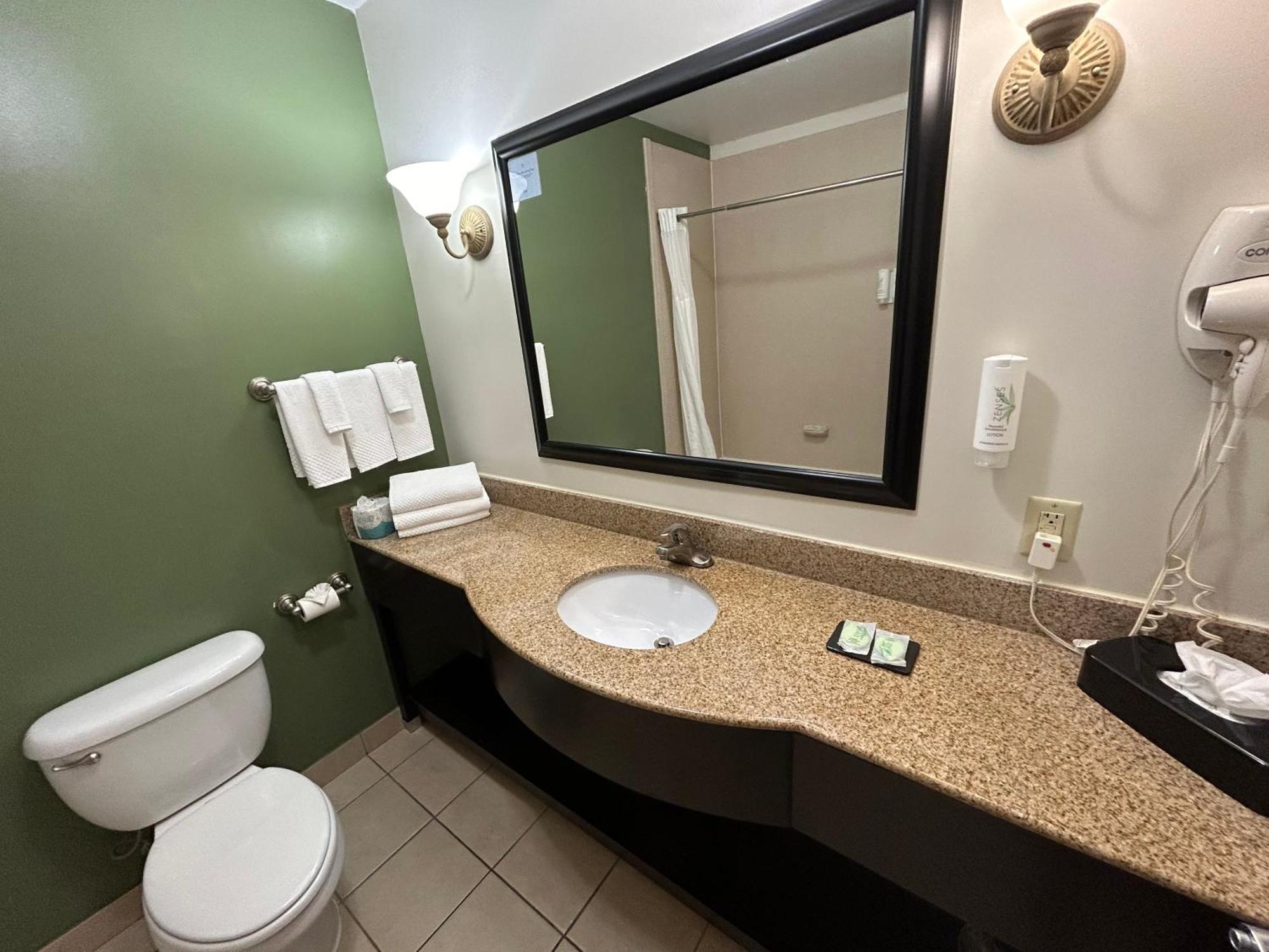 Sleep Inn&Suites Manchester Buitenkant foto